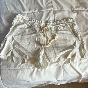 ROXY linen shorts